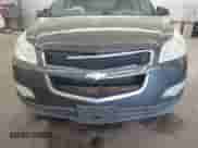 2009 Chevrolet Traverse LS z VIN 1GNEV13D19S109796, wystawiony jako IAAI lot #43386599 z przebiegiem 198 354 mil mil oraz . Historia ofert i sprzedaży dostępna na DreamBid. Obrazek 6.