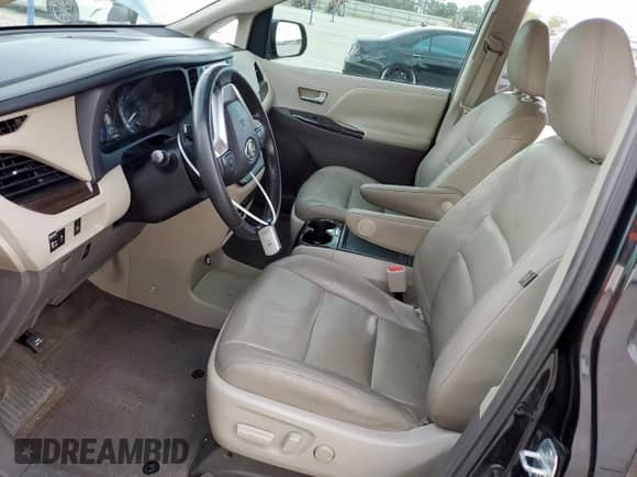 2015 Toyota Sienna XLE z VIN 5TDYK3DC1FS549649, wystawiony jako Copart lot #70762555 z przebiegiem 106 883 mil mil oraz Szkoda całkowita • Salvage title. Historia ofert i sprzedaży dostępna na DreamBid. Obrazek 7.