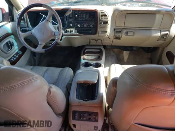 2000 Cadillac Escalade z VIN 1GYEK13R1YR123601, wystawiony jako Copart lot #48589225 z przebiegiem 258 998 mil mil oraz Szkoda całkowita • Salvage title. Historia ofert i sprzedaży dostępna na DreamBid. Obrazek 8.