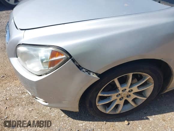 2012 Chevrolet Malibu LTZ z VIN 1G1ZG5E7XCF271129, wystawiony jako IAAI lot #42713063 z przebiegiem 127 511 mil mil oraz . Historia ofert i sprzedaży dostępna na DreamBid. Obrazek 12.