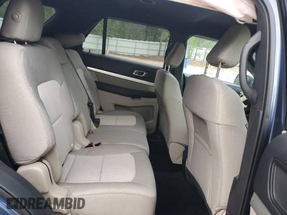 2019 Ford Explorer z VIN 1FM5K7B83KGA44544, wystawiony jako Copart lot #54526565 z przebiegiem 26 719 mil mil oraz Szkoda całkowita • Salvage title. Historia ofert i sprzedaży dostępna na DreamBid. Obrazek 11.