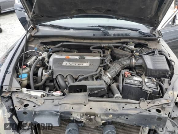 2008 Honda Accord EX-L z VIN 1HGCP26828A134145, wystawiony jako Copart lot #69133055 z przebiegiem 265 407 mil mil oraz Szkoda całkowita • Salvage title. Historia ofert i sprzedaży dostępna na DreamBid. Obrazek 11.