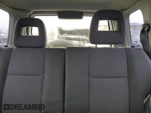 2003 Chevrolet Tracker с VIN 2CNBJ13C436937233, выставлен на аукционе Copart как лот 83109494 с пробегом 186 138 миль миль и Списание • Salvage title. История ставок и продаж доступна на DreamBid. Изображение 10.