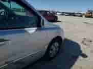 2007 Hyundai Entourage GLS с VIN KNDMC233176018833, выставлен на аукционе Copart как лот 53346595 с пробегом 167 559 миль миль и Списание • Salvage title. История ставок и продаж доступна на DreamBid. Изображение 12.