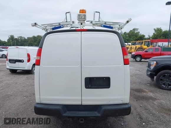 2015 Chevrolet Express Cargo with VIN 1GCWGFCF0F1158866, listed as a IAAI auction lot 43135361 with 132,483 mi miles and . Bid and sale history available at DreamBid. Image 16.