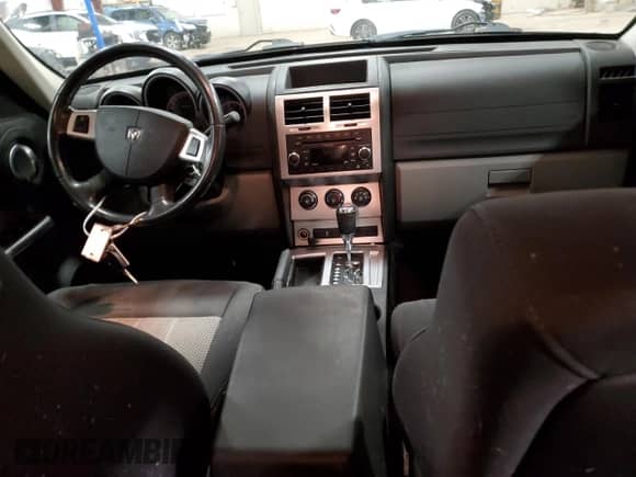 2010 Dodge Nitro SXT with VIN 1D4PT5GK8AW158064, listed as a Copart auction lot 84274974 with 202,668 mi miles and Clean title. Bid and sale history available at DreamBid. Image 8.