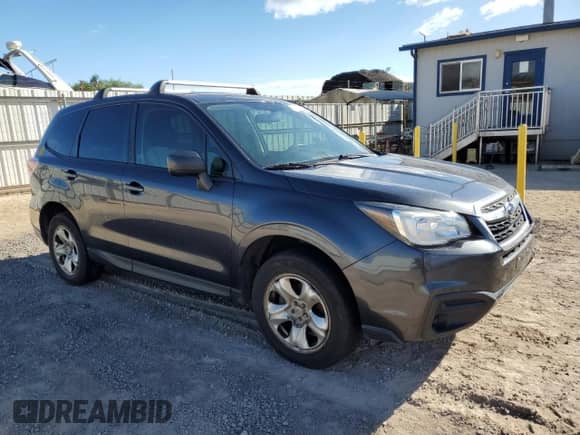 2017 Subaru Forester z VIN JF2SJAAC9HG530296, wystawiony jako Copart lot #81156895 z przebiegiem 85 087 mil mil oraz Czysty tytuł • Clean title. Historia ofert i sprzedaży dostępna na DreamBid. Obrazek 4.