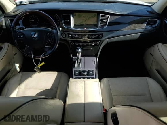 2014 Hyundai Equus Ultimate z VIN KMHGH4JH0EU084948, wystawiony jako Copart lot #44762455 z przebiegiem 112 625 mil mil oraz Szkoda całkowita • Salvage title. Historia ofert i sprzedaży dostępna na DreamBid. Obrazek 8.