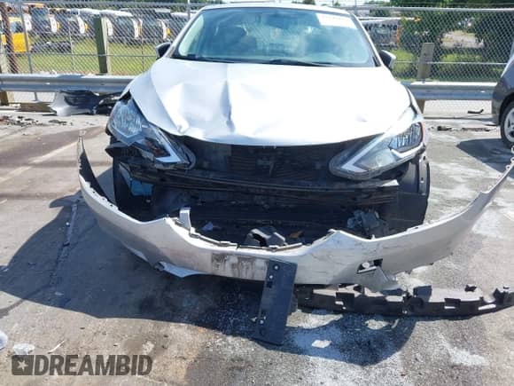 2017 Nissan Sentra SR with VIN 3N1AB7AP1HY224384, listed as a IAAI auction lot 43244197 with 87,090 mi miles and . Bid and sale history available at DreamBid. Image 6.