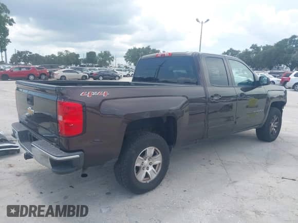 2016 Chevrolet Silverado 1500 LT z VIN 1GCVKREC6GZ221485, wystawiony jako IAAI lot #42993049 z przebiegiem 145 488 mil mil oraz . Historia ofert i sprzedaży dostępna na DreamBid. Obrazek 4.