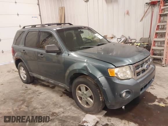 2011 Ford Escape XLT с VIN 1FMCU9D71BKC17282, выставлен на аукционе IAAI как лот 43456118 с пробегом 221 389 миль миль и . История ставок и продаж доступна на DreamBid. Изображение 1.