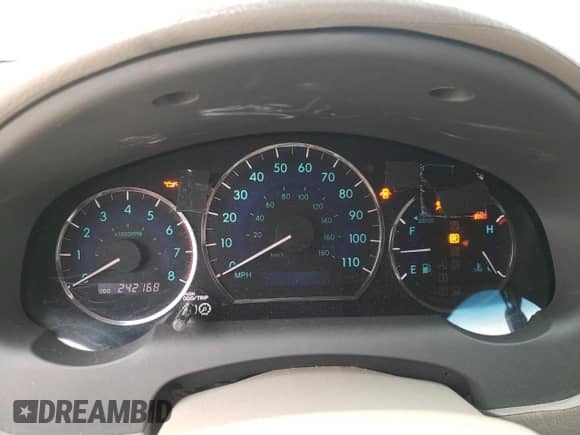 2006 Toyota Sienna XLE z VIN 5TDBA22C86S056444, wystawiony jako Copart lot #80984965 z przebiegiem 242 168 mil mil oraz Czysty tytuł • Clean title. Historia ofert i sprzedaży dostępna na DreamBid. Obrazek 9.