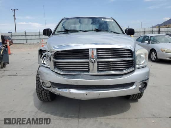 2008 Dodge 1500 ST z VIN 1D7HU18238J226774, wystawiony jako Copart lot #64629585 z przebiegiem 214 586 mil mil oraz Szkoda całkowita • Salvage title. Historia ofert i sprzedaży dostępna na DreamBid. Obrazek 5.