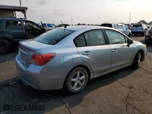 2012 Subaru Impreza 2.0i z VIN JF1GJAA62CG009062, wystawiony jako Copart lot #67058155 z przebiegiem 123 281 mil mil oraz Nie do naprawy • Non repairable. Historia ofert i sprzedaży dostępna na DreamBid. Obrazek 3.