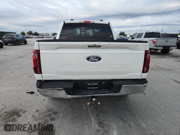 2024 Ford F-150 Lariat с VIN 1FTFW5LD9RFB02928, выставлен на аукционе Copart как лот 89614945 с пробегом 7 899 миль миль и Списание • Salvage title. История ставок и продаж доступна на DreamBid. Изображение 6.