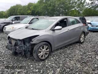 2013 Hyundai Elantra z VIN KMHD35LEXDU125451, wystawiony jako Copart lot #68290775 z przebiegiem 128 206 mil mil oraz Czysty tytuł • Clean title. Historia ofert i sprzedaży dostępna na DreamBid. Obrazek 1.