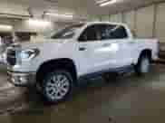 2017 Toyota Tundra Limited с VIN 5TFHW5F13HX635280, выставлен на аукционе Copart как лот 70340705 с пробегом 178 416 миль миль и Списание • Salvage title. История ставок и продаж доступна на DreamBid. Изображение 1.