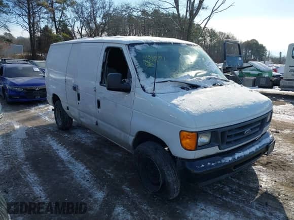 2006 Ford Econoline Cargo z VIN 1FTNE24WX6HB18195, wystawiony jako IAAI lot #41365791 z przebiegiem 127 759 mil mil oraz . Historia ofert i sprzedaży dostępna na DreamBid. Obrazek 1.
