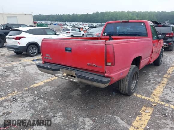 1995 GMC Sierra 1500 с VIN 1GTEC14Z2SZ561990, выставлен на аукционе IAAI как лот 42359748 с пробегом 367 569 миль миль и . История ставок и продаж доступна на DreamBid. Изображение 4.