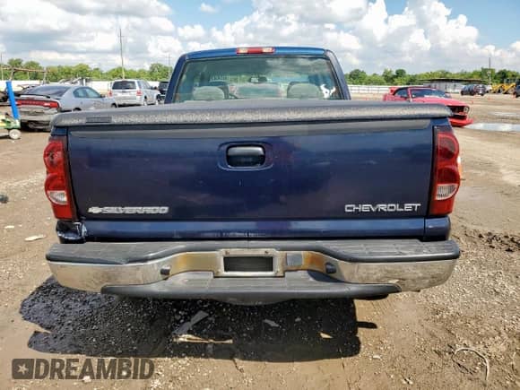 2005 Chevrolet Silverado 1500 Work Truck with VIN 1GCEC19X85Z149097, listed as a Copart auction lot 68390405 with 353,998 mi miles and Clean title. Bid and sale history available at DreamBid. Image 6.
