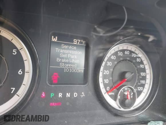 2017 Ram 1500 Tradesman z VIN 1C6RR7FG9HS667389, wystawiony jako IAAI lot #42682276 z przebiegiem 101 003 mil mil oraz . Historia ofert i sprzedaży dostępna na DreamBid. Obrazek 7.