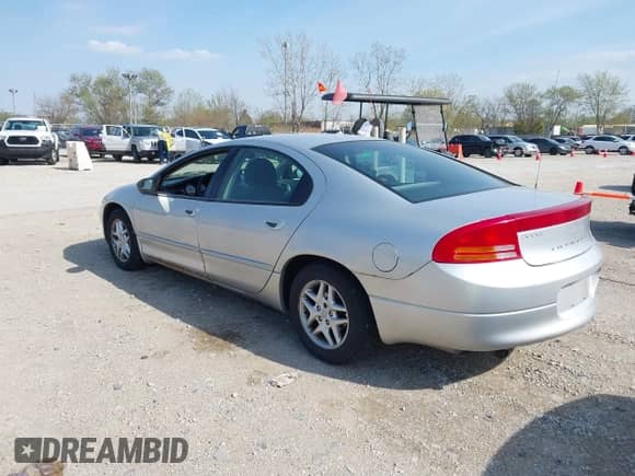 2004 Dodge Intrepid SE z VIN 2B3HD46R34H647886, wystawiony jako IAAI lot #42113905 z przebiegiem 169 825 mil mil oraz . Historia ofert i sprzedaży dostępna na DreamBid. Obrazek 3.