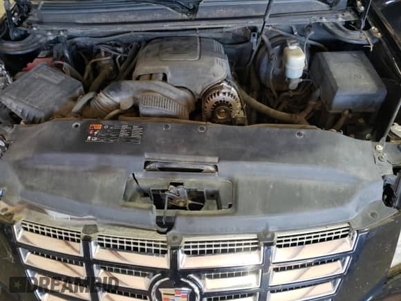 2012 Cadillac Escalade ESV Luxury с VIN 1GYS3HEF7CR218331, выставлен на аукционе Copart как лот 56408695 с пробегом 169 077 миль миль и Списание • Salvage title. История ставок и продаж доступна на DreamBid. Изображение 12.