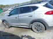 2020 Hyundai Tucson Sport with VIN KM8J33AL1LU194245, listed as a IAAI auction lot 41726909 with Not provided miles and . Bid and sale history available at DreamBid. Image 15.