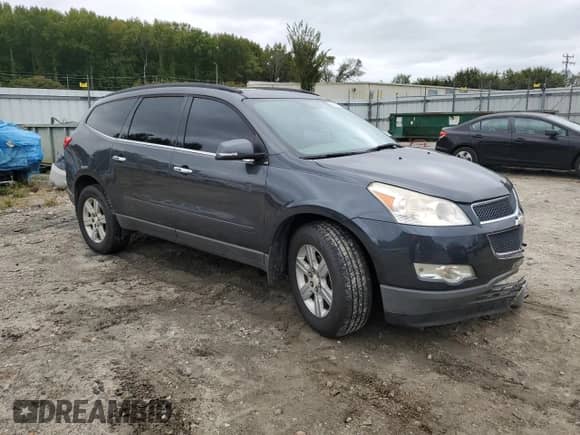 2012 Chevrolet Traverse 2LT with VIN 1GNKRJED5CJ363349, listed as a Copart auction lot 86638045 with 179,677 mi miles and Salvage title. Bid and sale history available at DreamBid. Image 4.