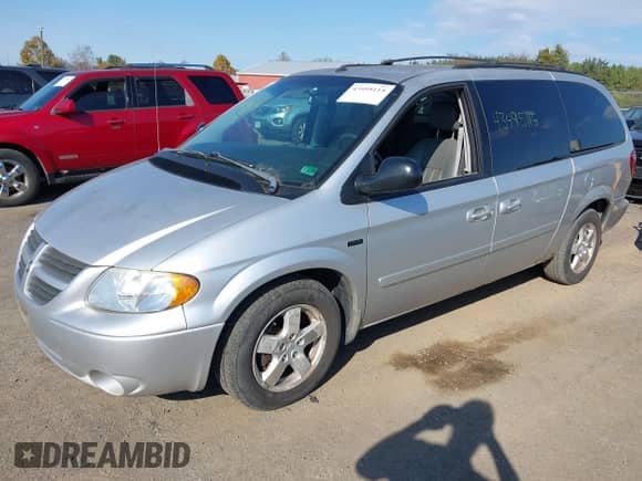 2007 Dodge Grand Caravan SXT с VIN 2D8GP44LX7R295132, выставлен на аукционе IAAI как лот 43495115 с пробегом 189 810 миль миль и . История ставок и продаж доступна на DreamBid. Изображение 2.