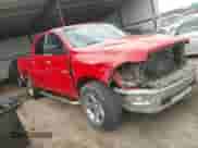 2009 Dodge 1500 SLT z VIN 1D3HV13T59J513565, wystawiony jako IAAI lot #43292077 z przebiegiem 213 940 mil mil oraz . Historia ofert i sprzedaży dostępna na DreamBid. Obrazek 1.