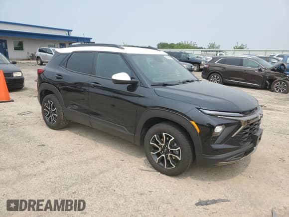 2024 Chevrolet TrailBlazer ACTIV z VIN KL79MVSL0RB086280, wystawiony jako Copart lot #58530485 z przebiegiem 19 638 mil mil oraz Szkoda całkowita • Salvage title. Historia ofert i sprzedaży dostępna na DreamBid. Obrazek 4.