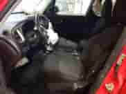 2017 Jeep Renegade Altitude с VIN ZACCJBBB2HPG09889, выставлен на аукционе Copart как лот 37363774 с пробегом 99 349 миль миль и Списание • Salvage title. История ставок и продаж доступна на DreamBid. Изображение 7.