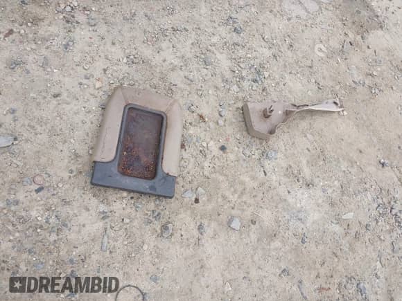 2004 Chevrolet Silverado 2500 LS with VIN 1GCGK23U14F231947, listed as a IAAI auction lot 43333020 with 340,259 mi miles and . Bid and sale history available at DreamBid. Image 12.