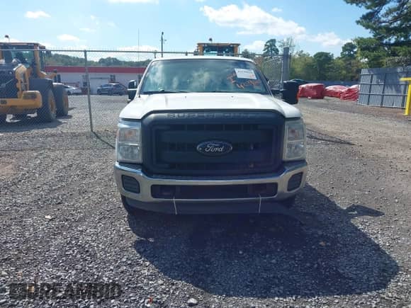 2015 Ford F-250 XLT with VIN 1FT7X2A67FEA12893, listed as a IAAI auction lot 43239020 with 306,585 mi miles and . Bid and sale history available at DreamBid. Image 12.