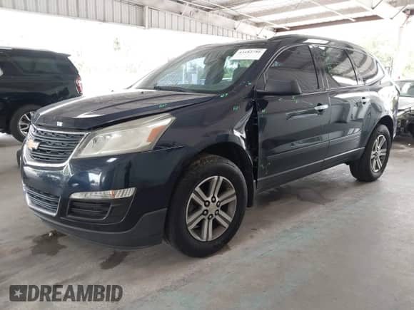 2017 Chevrolet Traverse LS z VIN 1GNKRFKD5HJ246444, wystawiony jako IAAI lot #43182386 z przebiegiem 150 776 mil mil oraz . Historia ofert i sprzedaży dostępna na DreamBid. Obrazek 18.