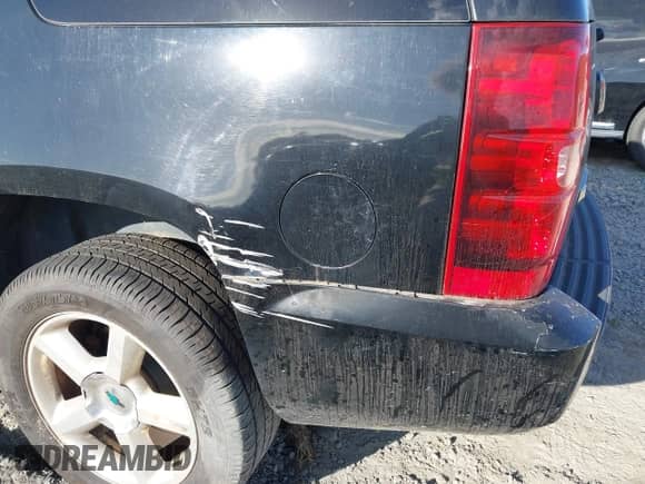 2011 Chevrolet Tahoe LT с VIN 1GNSCBE01BR276620, выставлен на аукционе IAAI как лот 43347276 с пробегом 208 456 миль миль и . История ставок и продаж доступна на DreamBid. Изображение 6.
