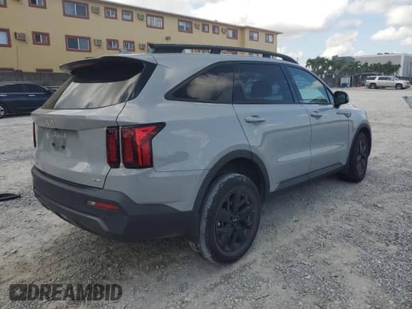 2023 Kia Sorento X-Line S with VIN 5XYRLDLC0PG194495, listed as a Copart auction lot 66717565 with 31,904 mi miles and Non repairable. Bid and sale history available at DreamBid. Image 3.