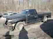 2005 Chevrolet Silverado 1500 z VIN 1GCEC14X05Z224219, wystawiony jako Copart lot #49984315 z przebiegiem Nie podano mil oraz Szkoda całkowita • Salvage title. Historia ofert i sprzedaży dostępna na DreamBid. Obrazek 1.