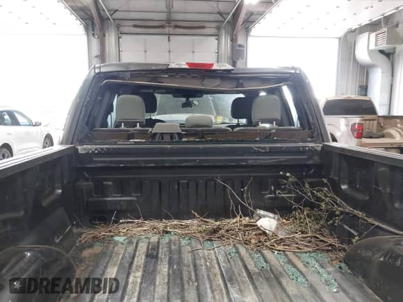 2020 Ford F-150 XL с VIN 1FTFX1E57LFC09916, выставлен на аукционе IAAI как лот 42971209 с пробегом 121 149 миль миль и . История ставок и продаж доступна на DreamBid. Изображение 6.