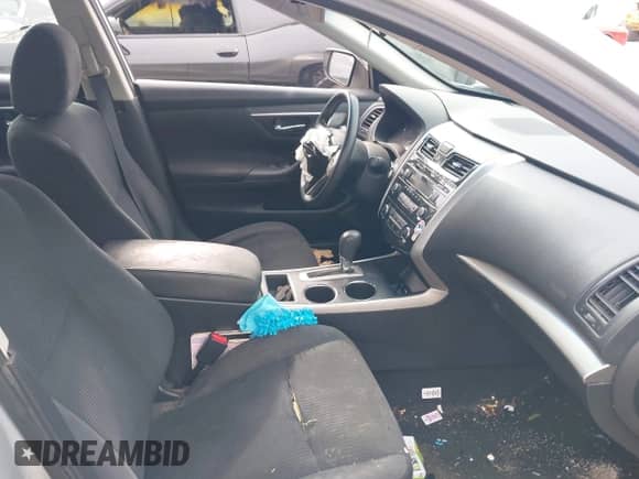 2015 Nissan Altima SL with VIN 1N4AL3AP4FN323557, listed as a IAAI auction lot 42937566 with 196,848 mi miles and . Bid and sale history available at DreamBid. Image 5.