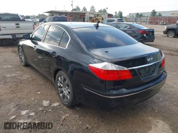 2009 Hyundai Genesis с VIN KMHGC46EX9U020869, выставлен на аукционе IAAI как лот 42967449 с пробегом 182 296 миль миль и . История ставок и продаж доступна на DreamBid. Изображение 3.