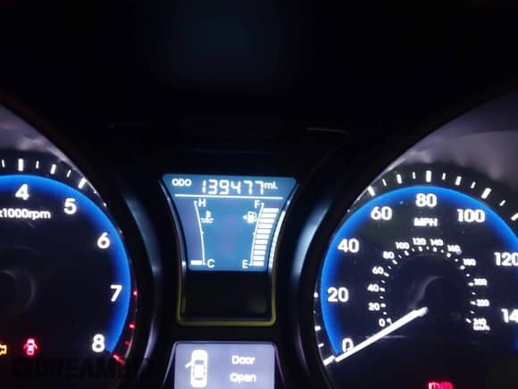 2013 Hyundai Veloster Turbo с VIN KMHTC6AE6DU079671, выставлен на аукционе IAAI как лот 43577765 с пробегом 139 477 миль миль и . История ставок и продаж доступна на DreamBid. Изображение 7.