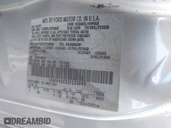 2002 Ford Mustang GT Deluxe z VIN 1FAFP42XX2F223692, wystawiony jako IAAI lot #43545511 z przebiegiem 108 174 mil mil oraz . Historia ofert i sprzedaży dostępna na DreamBid. Obrazek 9.