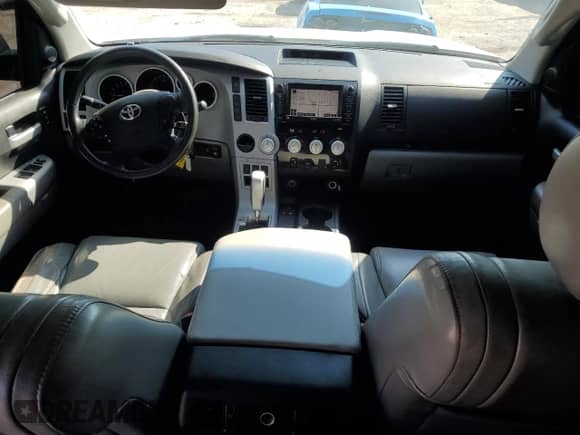 2008 Toyota Tundra Limited с VIN 5TFEV58148X040344, выставлен на аукционе Copart как лот 84785415 с пробегом 261 154 миль миль и Списание • Salvage title. История ставок и продаж доступна на DreamBid. Изображение 8.