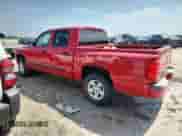 2007 Dodge Dakota SLT с VIN 1D7HE48K37S173310, выставлен на аукционе Copart как лот 64116395 с пробегом 195 951 миль миль и Чистый • Clean title. История ставок и продаж доступна на DreamBid. Изображение 2.