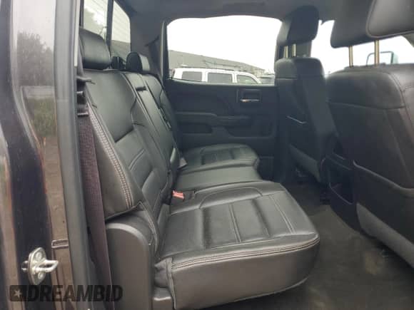 2016 GMC Sierra 1500 Denali z VIN 3GTU2PEJ6GG144177, wystawiony jako Copart lot #62304795 z przebiegiem 197 675 mil mil oraz Czysty tytuł • Clean title. Historia ofert i sprzedaży dostępna na DreamBid. Obrazek 10.