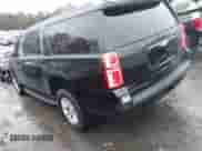 2019 Chevrolet Suburban LS z VIN 1GNSCGKC5KR321327, wystawiony jako IAAI lot #41069977 z przebiegiem 282 308 mil mil oraz . Historia ofert i sprzedaży dostępna na DreamBid. Obrazek 3.