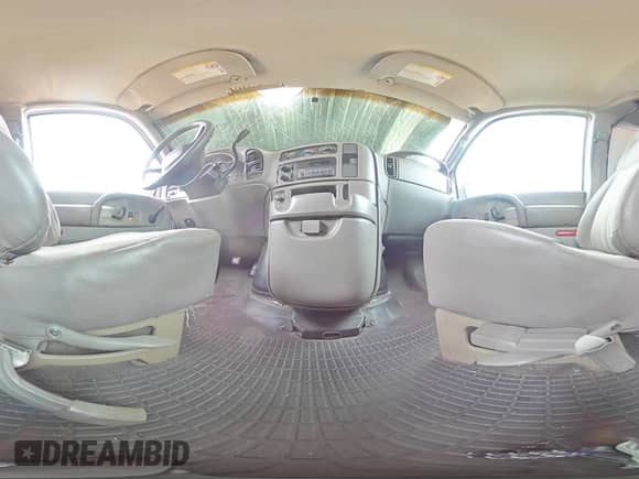 2004 Chevrolet Astro Cargo с VIN 1GCDM19X24B107752, выставлен на аукционе Copart как лот 86927524 с пробегом 292 965 миль миль и Списание • Salvage title. История ставок и продаж доступна на DreamBid. Изображение 14.