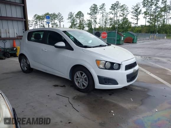 2012 Chevrolet Sonic LT с VIN 1G1JC6SH7C4143583, выставлен на аукционе IAAI как лот 43404204 с пробегом Не указан миль и . История ставок и продаж доступна на DreamBid. Изображение 1.